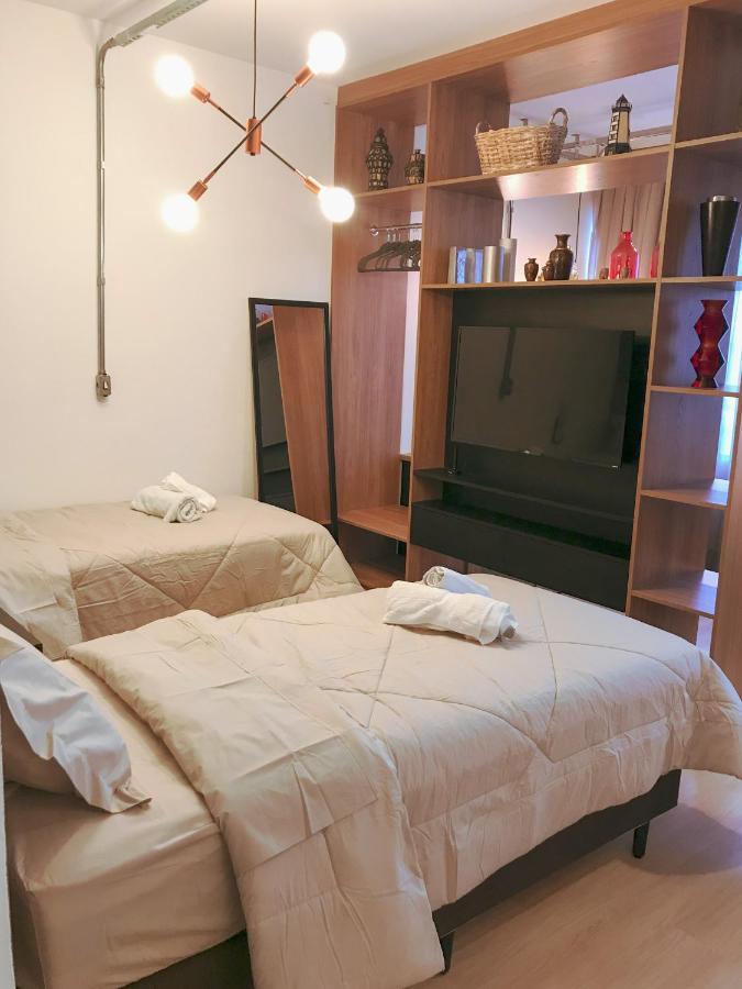 Atlas Loft & Escritorio - Estilo E Praticidade ฟลอเรียนอโปลิส ภายนอก รูปภาพ