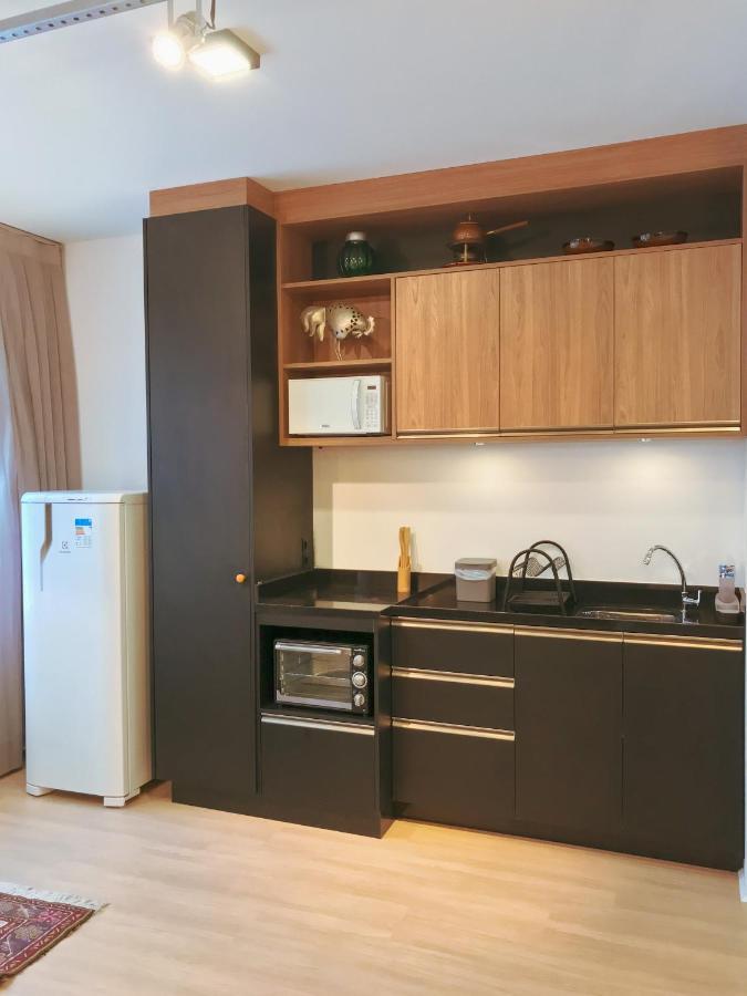 Atlas Loft & Escritorio - Estilo E Praticidade ฟลอเรียนอโปลิส ภายนอก รูปภาพ